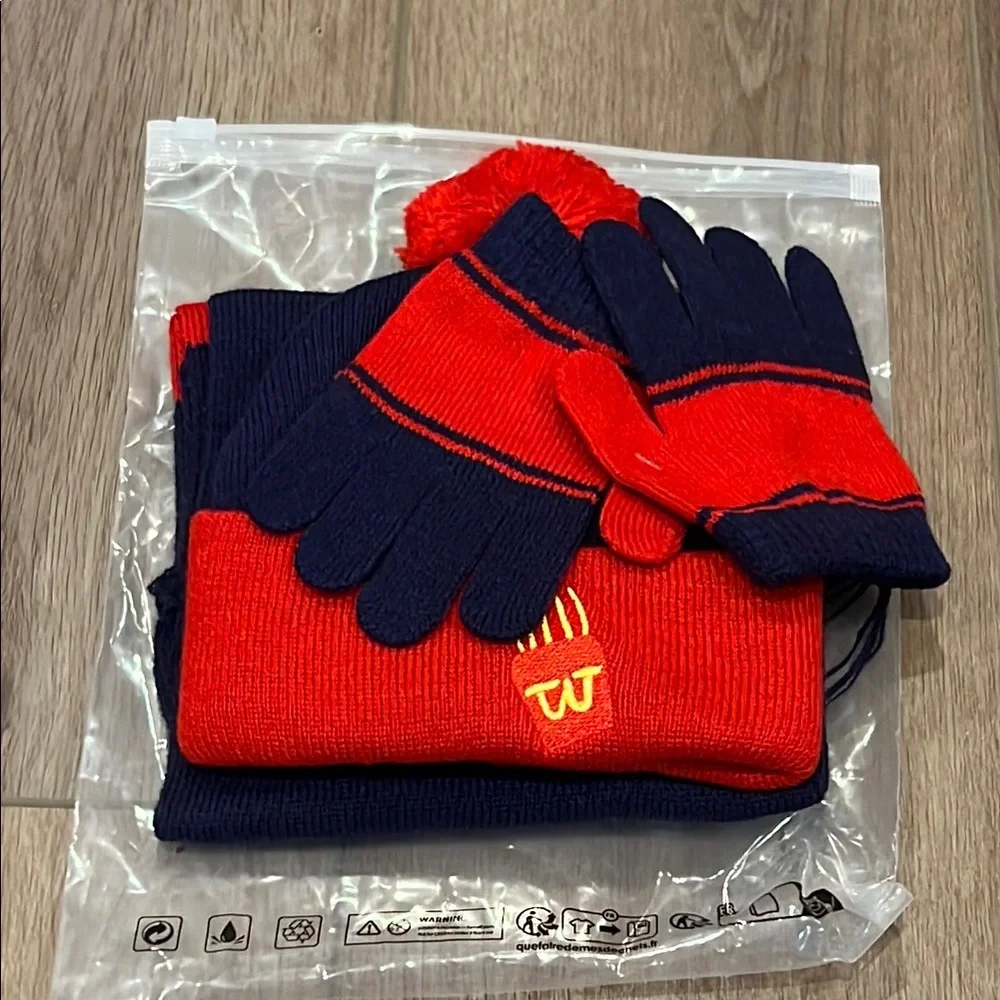NWT Toddler Tuc Tuc Red and Navy Winter Hat, Gloves, and Scarf Set Red and Navy